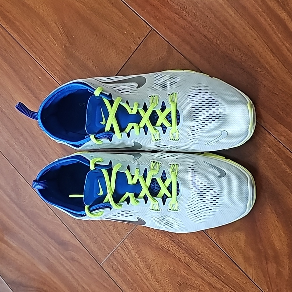 Nike Women's Free 5.0 TR Fit 4 Light Gray Hyper Cobalt Sneakers Sz 8